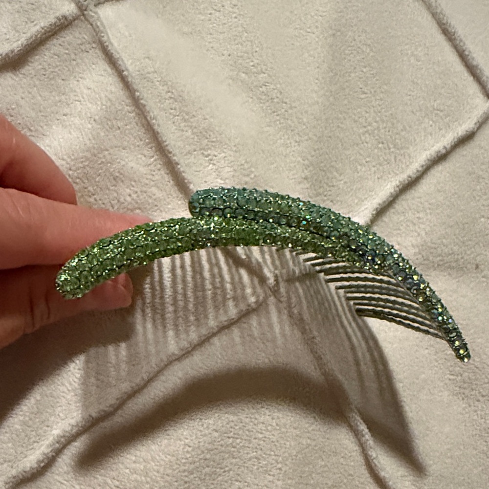 Green Rhinestone Hair Comb - Picture 5 of 9